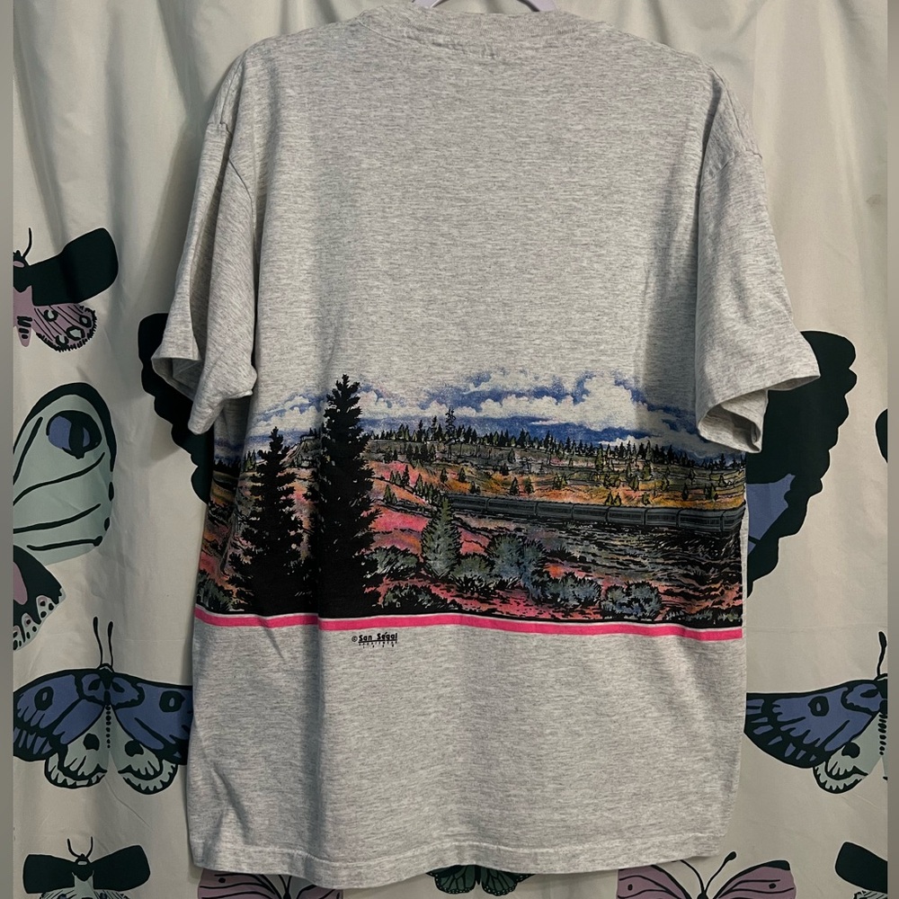 Vintage 1990 Landscape back hit😍